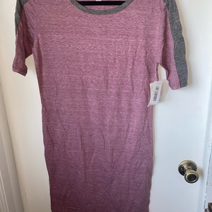 ✨NEW WITH‎ TAGS✨ LulaRoe Julia dress, size small